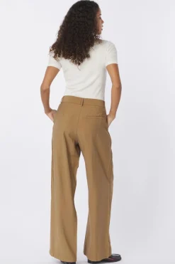 AWARE Broek Perry