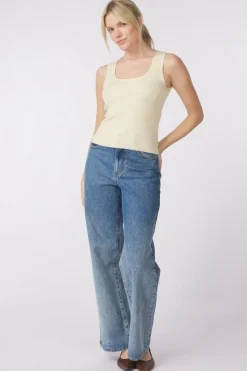 AWARE Top Poppy Sl Square