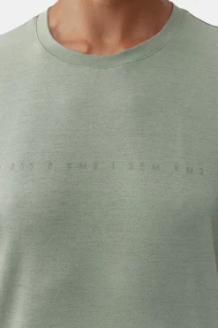 Born Living T-Shirt Mayumi