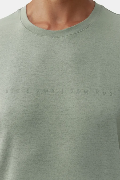 Born Living T-Shirt Mayumi