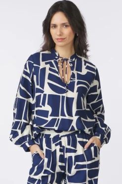 B.Young Blouse Ihamma