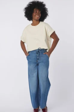 B.Young Jeans Kimu