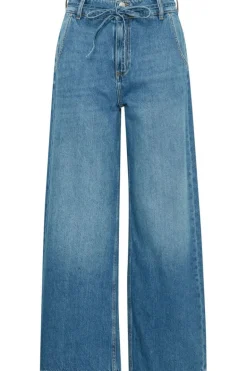 B.Young Jeans Kimu