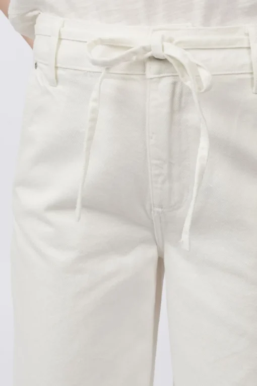 B.Young Jeans Kimu