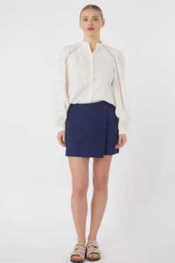 B.Young Short Danta