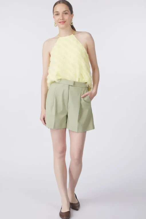 B.Young Short Danta