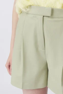 B.Young Short Danta