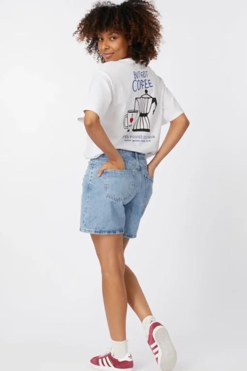 B.Young Short Kallie