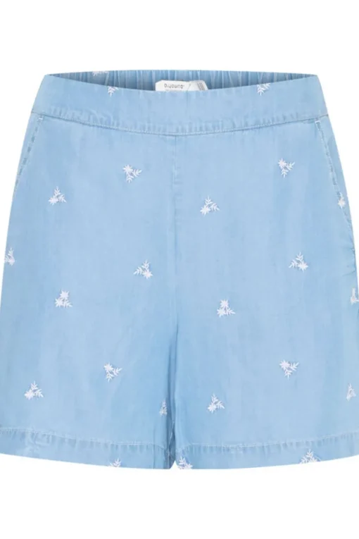 B.Young Short Kosmo