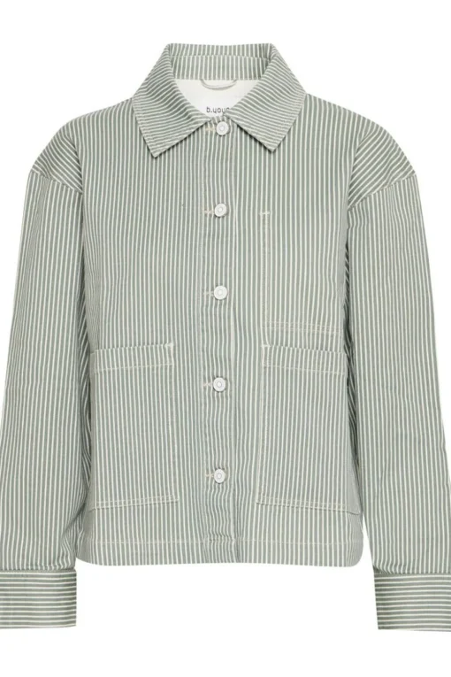 B.Young Vest Kasio