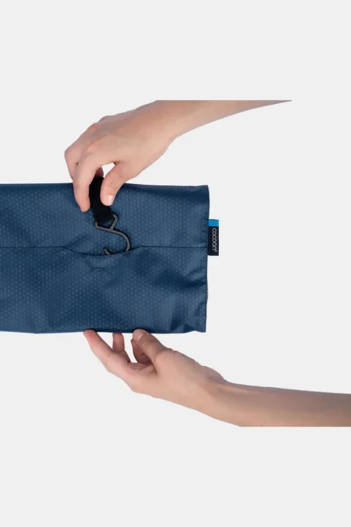 Cocoon Toilettas Hanging Toiletry Kit - Minimalist