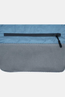 Cocoon Toilettas Hanging Toiletry Kit - Minimalist Light