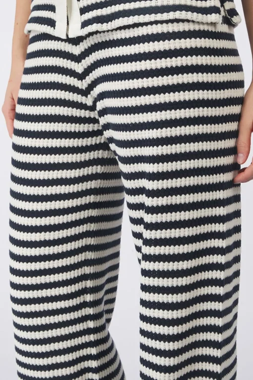 Ichi Broek Lorianna