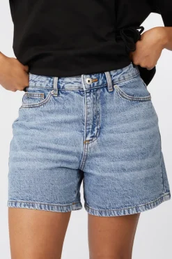 Ichi Short Aveny Sho