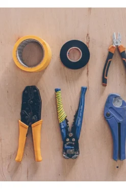 Lannoo Boek Build A Campervan (Eng)