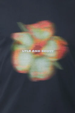 Lyle & Scott T-Shirt Motion Floral Graphic Legacy