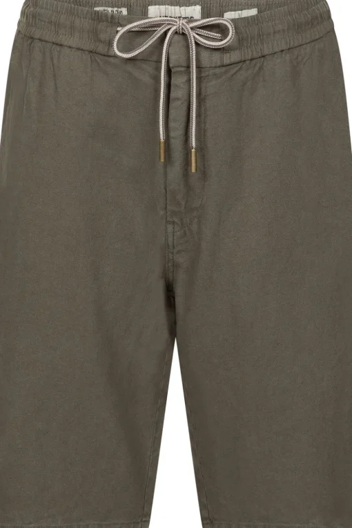 No Excess Short Shorts With Linen Garment Dyed