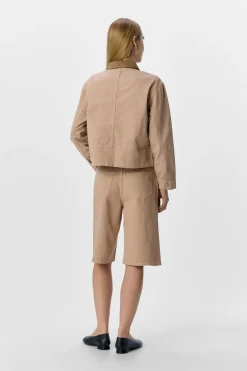 Object Jas Avery