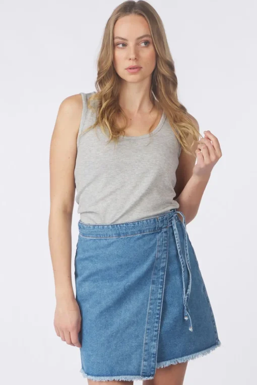 Object Top Jamie Sli