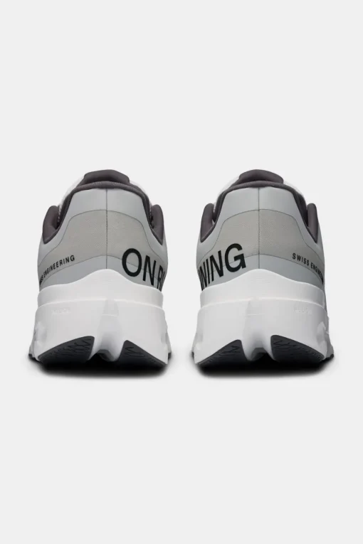 On Sportschoenen Cloudsurfer Next