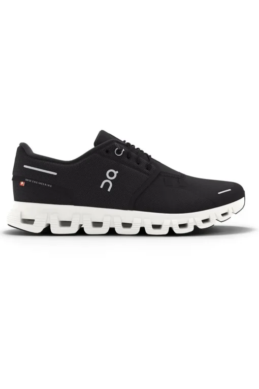 On Wandelschoenen Cloud 6