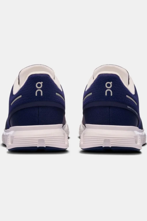 On Wandelschoenen Cloud 6