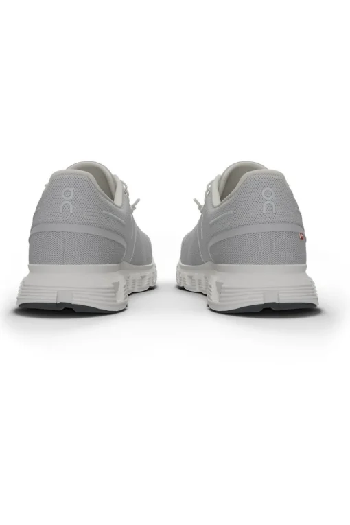 On Wandelschoenen Cloud 6