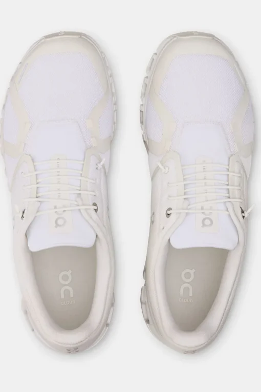 On Wandelschoenen Cloud 6