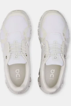 On Wandelschoenen Cloud 6