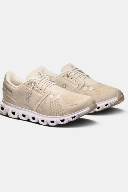 On Wandelschoenen Cloud 6