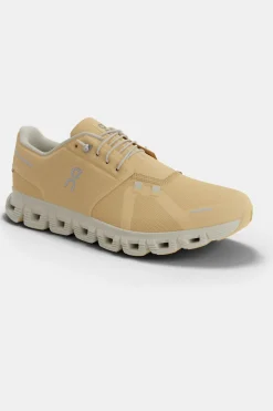 On Wandelschoenen Cloud 6