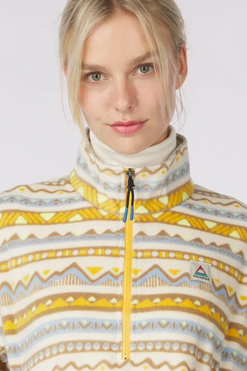 Passenger Clothing ltd Fleece Ayla Recycled Polar 1/4 Zip