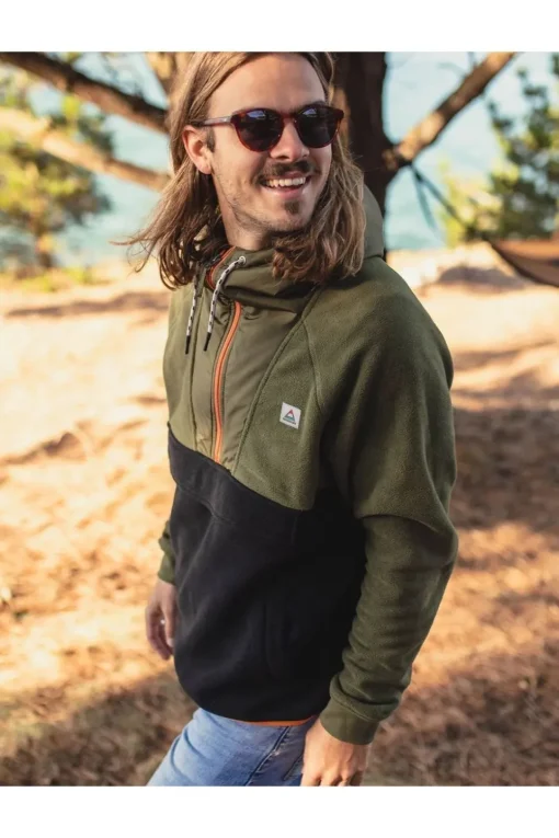 Passenger Clothing ltd Fleece Woodland Hooded 1/2 Zip Recycled Polar