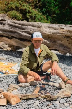 Passenger Clothing ltd Pet Made To Roam