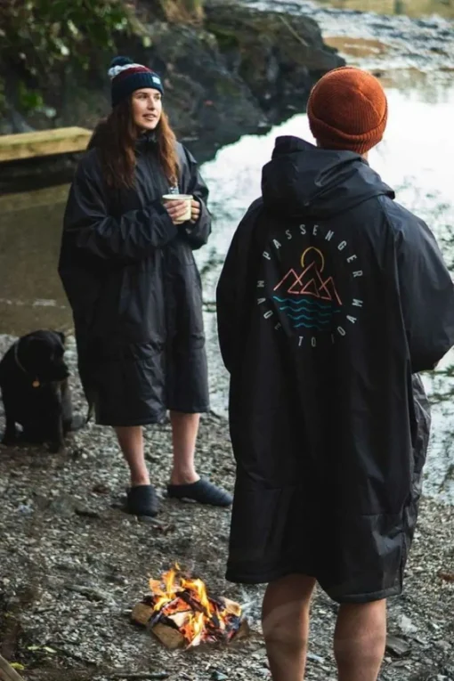 Passenger Clothing ltd Poncho Jas Escapism Sherpa Lined Changing Robe