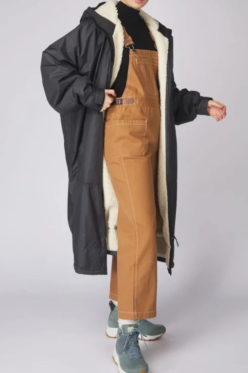 Passenger Clothing ltd Poncho Jas Escapism Sherpa Lined Changing Robe