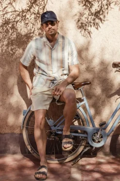 Revolution Short 4054