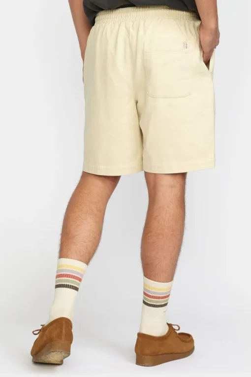 Revolution Short 4054