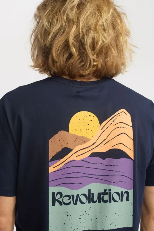 Revolution T-Shirt 1422 Lan
