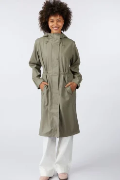 Selected  Regenjas Raya