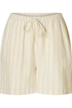 Selected Short Fluisa