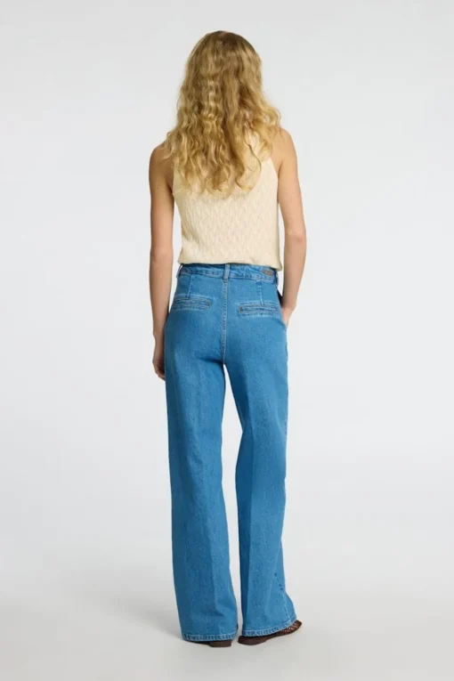Selected Top Agny Sl