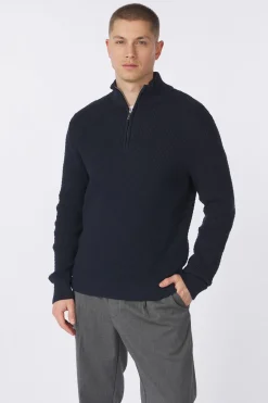 Selected Trui Theo