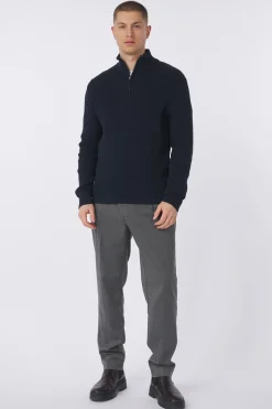 Selected Trui Theo