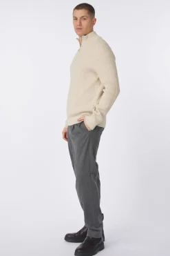Selected Trui Theo