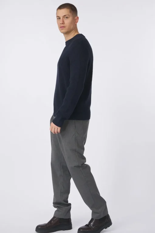 Selected Trui Theo