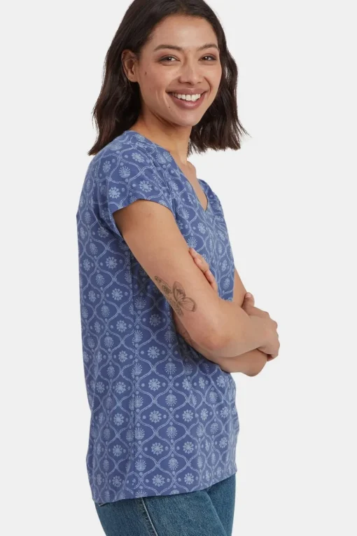Sherpa T-Shirt Neha V-Neck Tee