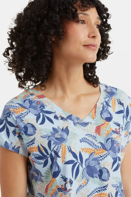 Sherpa T-Shirt Neha V-Neck Tee