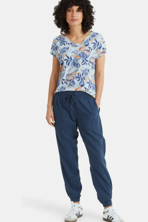 Sherpa T-Shirt Neha V-Neck Tee