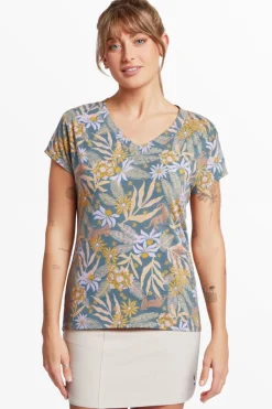 Sherpa T-Shirt Neha V-Neck Tee